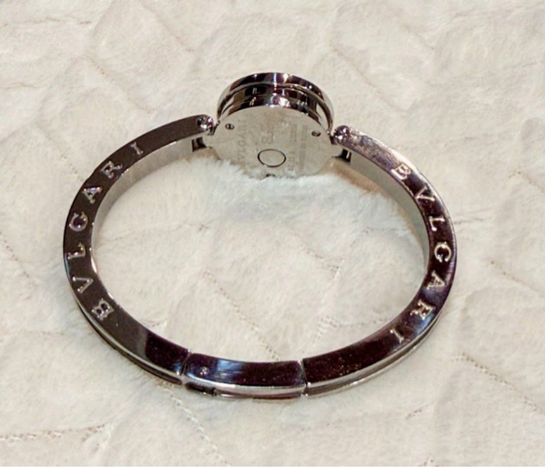 Bzero1 (Category: Women's Watches) located in Manila. Submitted by candaceonlineph (Listing ID 1463923953, Image 3). Description: A stainless steel Bv/gar! B.zero1 bangle watch with an engraved bezel and a mother-of-pearl dial. - For small to mediun wrist only ₱49,500 Open for layaway. Disclaimer: We are not affiliated, associated, authorized, endorsed by or in any way officially connected with any other company or luxury brand. All copyrights ar
