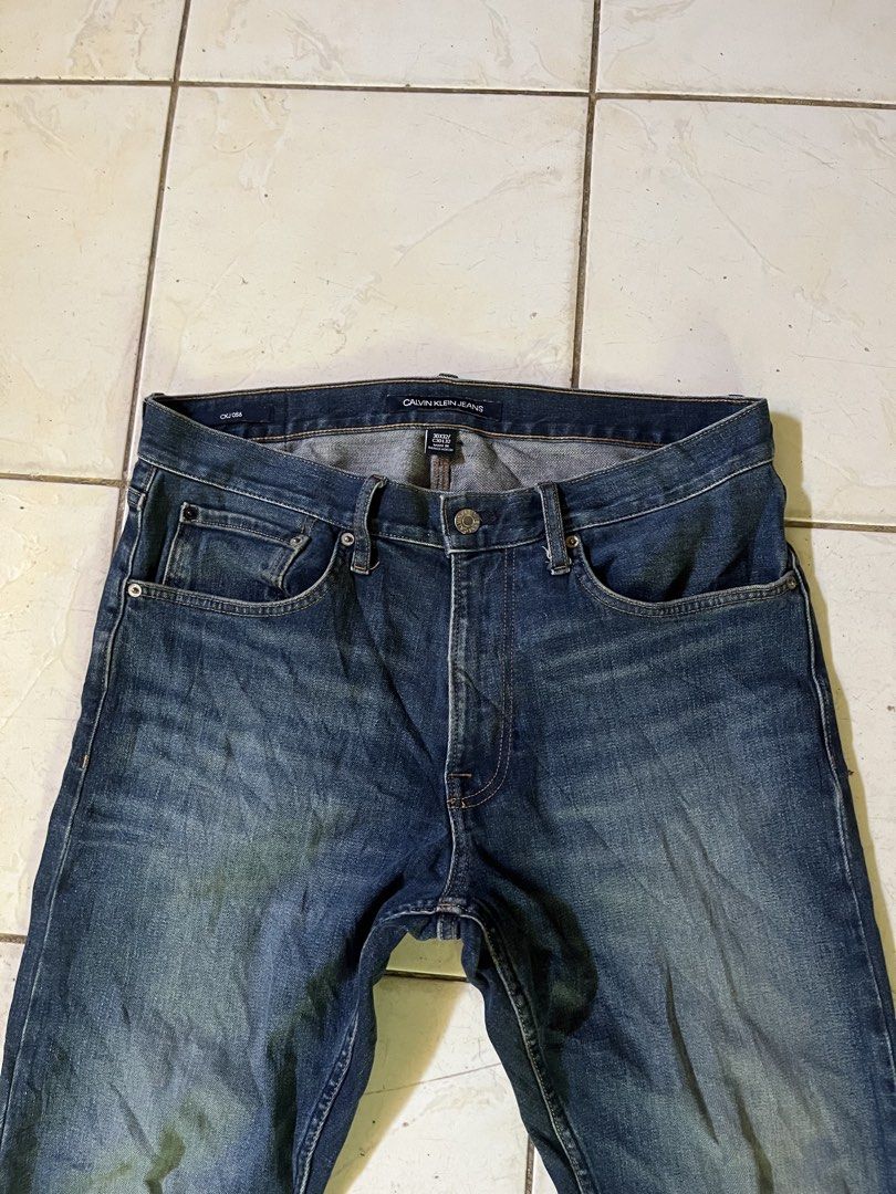Calvin klein jeans athletic taper (Category: Coats, Jackets and Outerwear) located in Binalbagan. Submitted by styxsfaren43098 (Listing ID 1463825408, Image 3). Description: Calvin klein jean athletic taper size:30x32 32/34 via tape measure stretchable lenght:41 excellent to better con. no issue price:750 only pm....