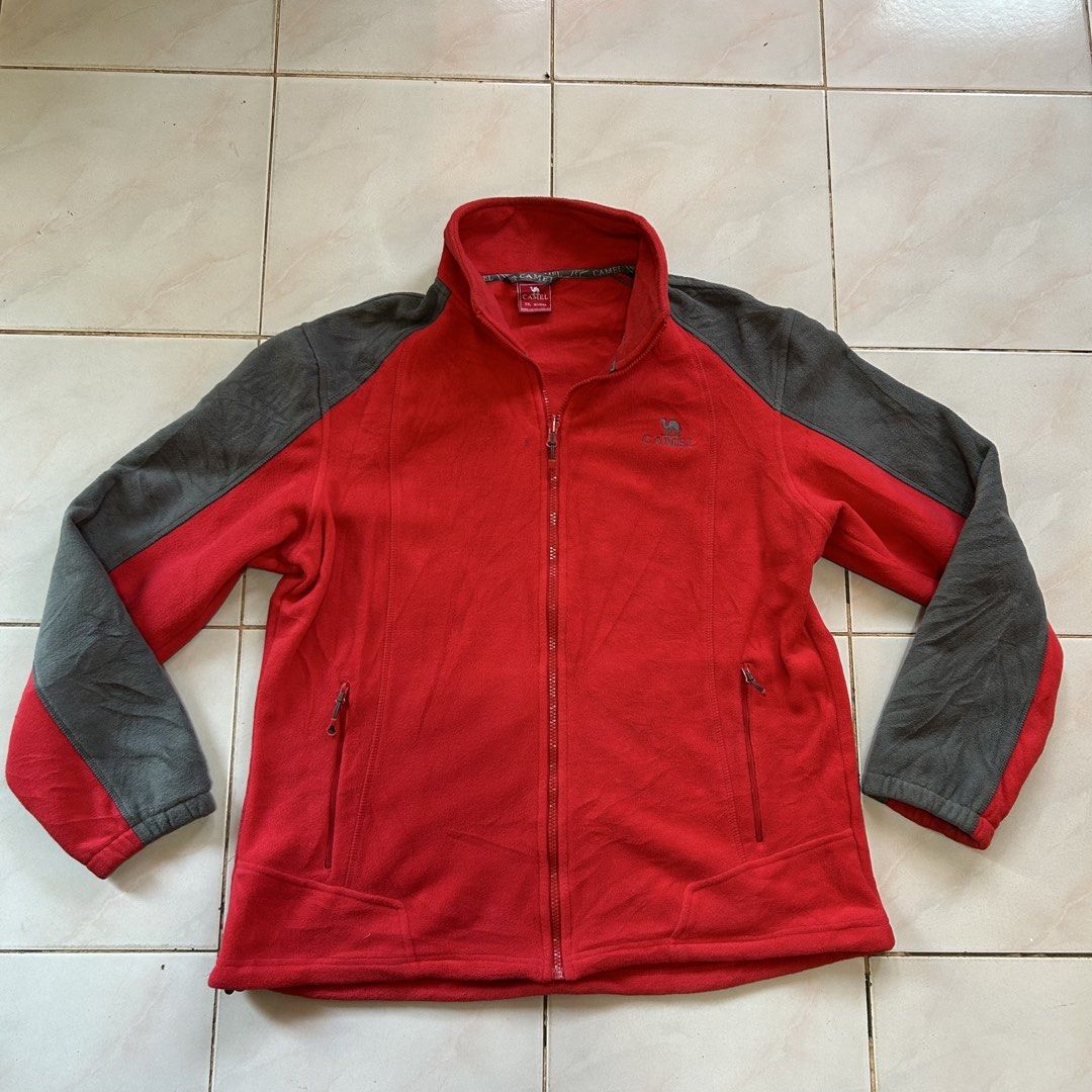 Camel Fleece Jacket Red Grey 🔥 (Category: Coats, Jackets and Outerwear) located in Jinoba-an. Submitted by eegiboy (Listing ID 1463776087, Image 1). Description: - Red and grey Camel fleece jacket - Size XXL - Full zip front - Two zip pockets - Warm and comfortable fleece material - Ideal for layering, standalone wear, outdoor activities, or casual outings Wts: Camel sherpa jacket 🔥 Size: Xl-xxl Dimes: 24/29 Excellent condition 🥰 Needwash 😉 6