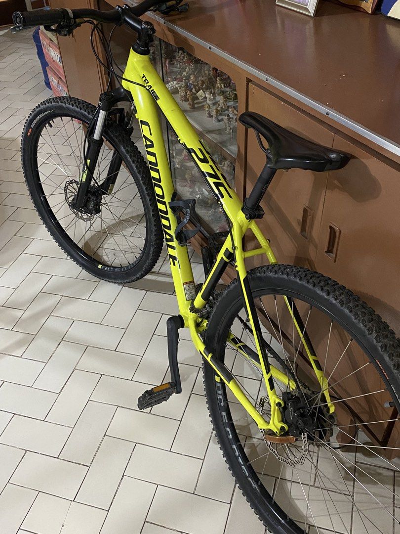 Cannondale Trail 6 Mountain Bike Medium (Category: Bicycles) located in San Pablo. Submitted by bunbun_ai (Listing ID 1463877893, Image 1). Description: - Cannondale Trail 6 Mountain Bike - Color: Yellow - Frame Size: Medium - Rear Derailleur: Shimano Acera - Brakes: Shimano Hydraulic Disc Brakes - Condition: Minor scuffs from normal use - Ready for your next trail adventure! 📍San Pablo City, Laguna.