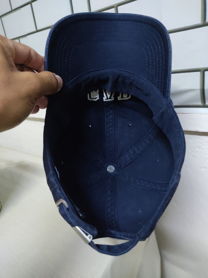 Cap GAP (Category: Cap & Hats) located in Melaka Tengah. Submitted by ek_thriftstore90 (Listing ID 1463926158, Image 3). Description: (FAST PAYMENT ONLY) Original Select Item Bundle.. Topi sudah siap basuh,reshape.. Warna: Biru.. Saiz: Dewasa..(free size) Kondisi: 9/10.. Boleh rujuk pada gambar.. (HARGA TIDAK TERMASUK POS) Cas postage SM RM8/ S/S RM15 (Dalam kotak) Defod cas kotak RM2.. Berminat boleh wsap.. (No whatsp 0172505841) Instagram: enke
