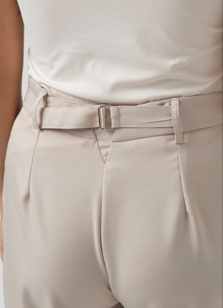 Cariño x Gvn Blaire Pants (Category: Other Bottoms) located in Navotas City. Submitted by prebychenchen (Listing ID 1463922365, Image 3). Description: - LAST PRICE POSTED - NO WW - RFS: TOO LONG FOR ME (I’M 5’2”) - COLOR IS BLUE!!! .