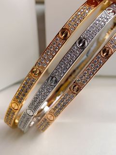 (Category: ) located in . Submitted by lunea.jewelry (Listing ID 1463787861, Image 1). Description: .