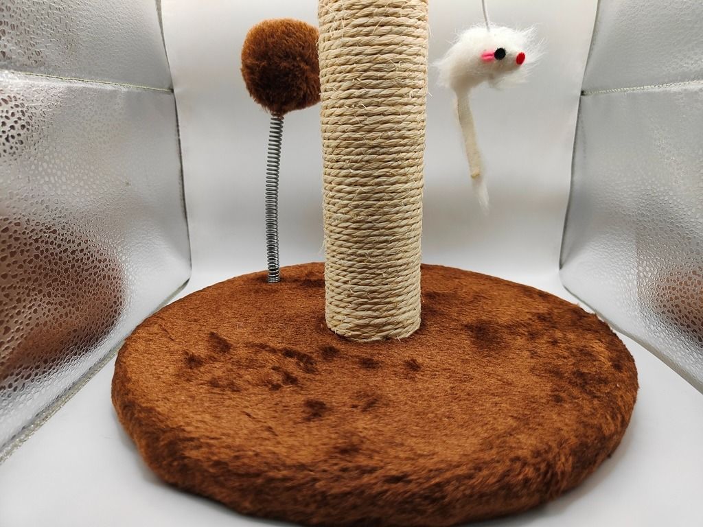 Cat Stand With Scratching Post And Toy (Category: Homes & Other Pet Accessories) located in Las Pinas. Submitted by ricns (Listing ID 1463827815, Image 3). Description: Please Read The Entire Ads Before Inquiring Pakibasa Muna Ang Buong Patalastas Bago Mag Tanong Frequently Asked Questions : - HM / How Much? = 250 Pesos - LP / Last Price? = Fix - Location? = Josefina Compound, Las Pinas Price : - 250 Pesos Payment Thru : - Cash, BDO, BPI, RCBC, S