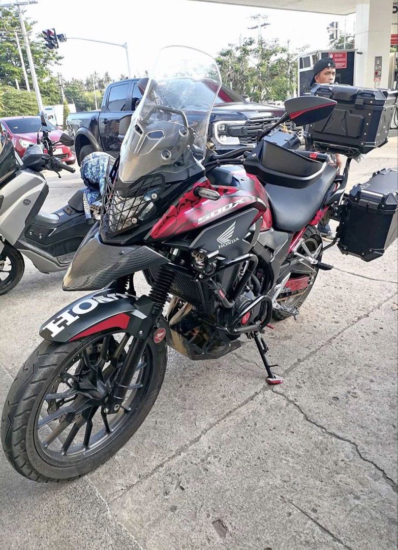 CB500x 2021 (Category: Motorbikes for Sale) located in General Santos City (Dadiangas). Submitted by mysticpenguin.70e053 (Listing ID 1463790614, Image 1). Description: SALE OR SWAP!!! P 305,000 Swapping value P 318,000 ✅ FREE TRANSFER OF OWNERSHIP ‼️(Cash buyers only) ✅ FREE FULL TANK‼️(Cash buyers only) ✅ Warranty on documents ✅ Warranty on motorcycle CB 500X 2021 model 11,000 km mileage Original ORCR Updated registration Newly change oil New g