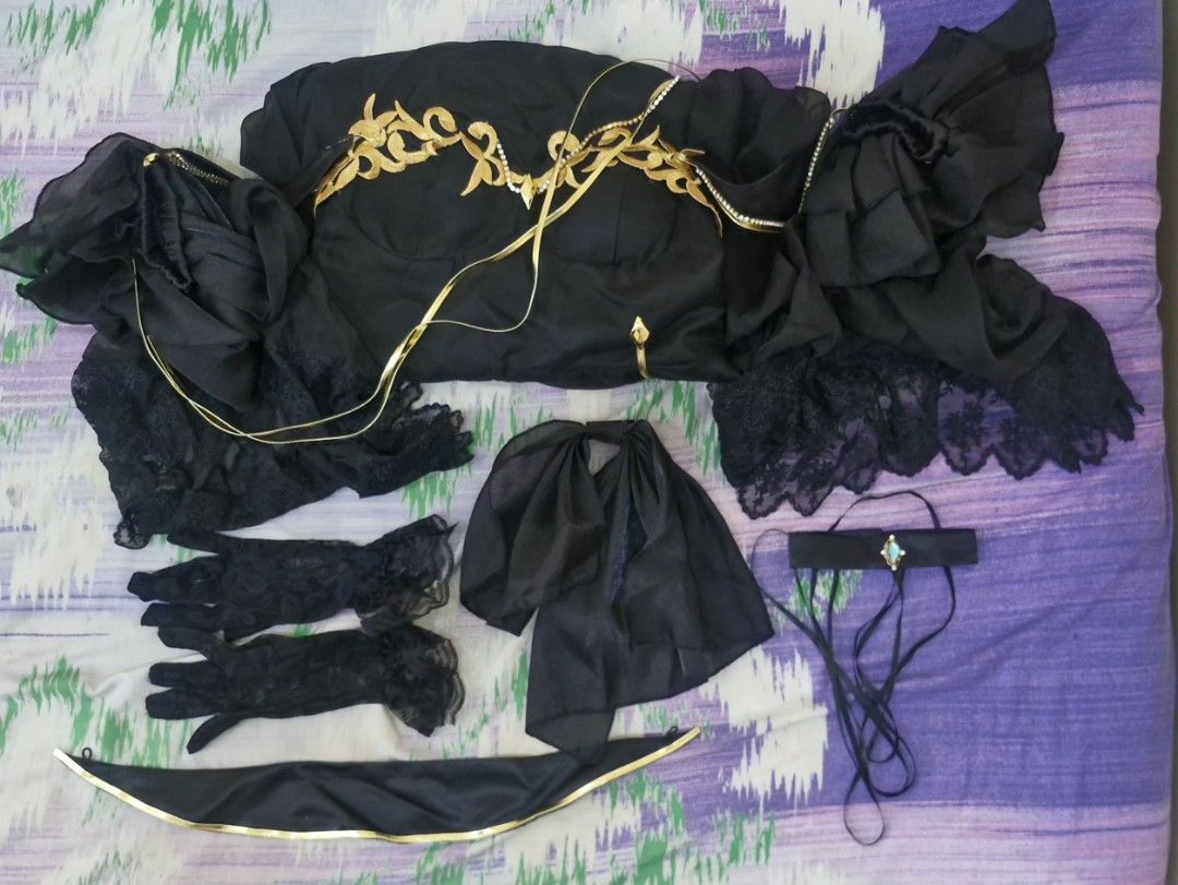 C.C. COSPLAY CODE GEASS (Category: Sets or Coordinates) located in Paranaque City. Submitted by jellyberriesz (Listing ID 1463873805, Image 2). Description: Check the picture for more info FREE ANYA FULLSET SIZE SMALL (no socks tho) FOR 1st BUYER 💚 C.C. (Code Geass) 💚 - Size M - Condition: 9/10 OP: ₱2,712 ⭐️ SP: ₱2,000 📍: Metro Manila, Parañaque MOD: Lalamove MOP: Gcash.