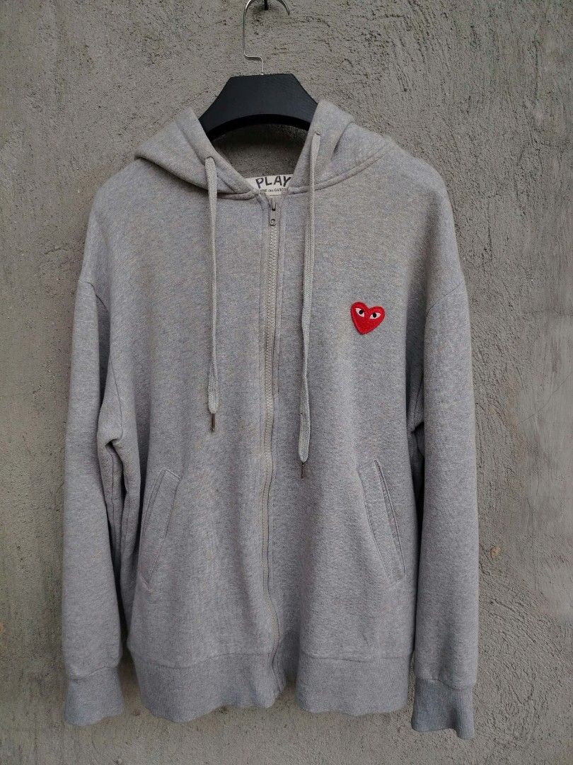 Cdg hoodie (Category: Activewear) located in Manila. Submitted by ramzzyyy (Listing ID 1463824160, Image 1). Description: .