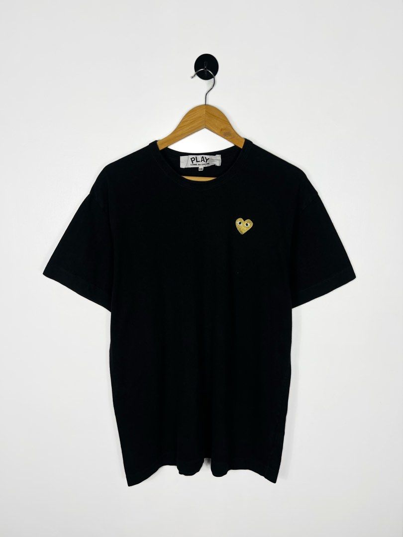 CDG PLAY - Gold Heart Logo (Category: Tshirts & Polo Shirts ) located in Bacolod City. Submitted by nodaysoff (Listing ID 1463917475, Image 1). Description: CDG PLAY - Gold Heart Logo - Authentic Measures: 22x30 | Large Excellent condition No flaws ₱1,280.