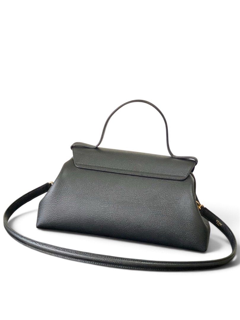 Celine 26 flair bag (Category: Luxury Bags & Wallets) located in Manila. Submitted by shoulderfashion (Listing ID 1463763311, Image 3). Description: 34*17*13cm .