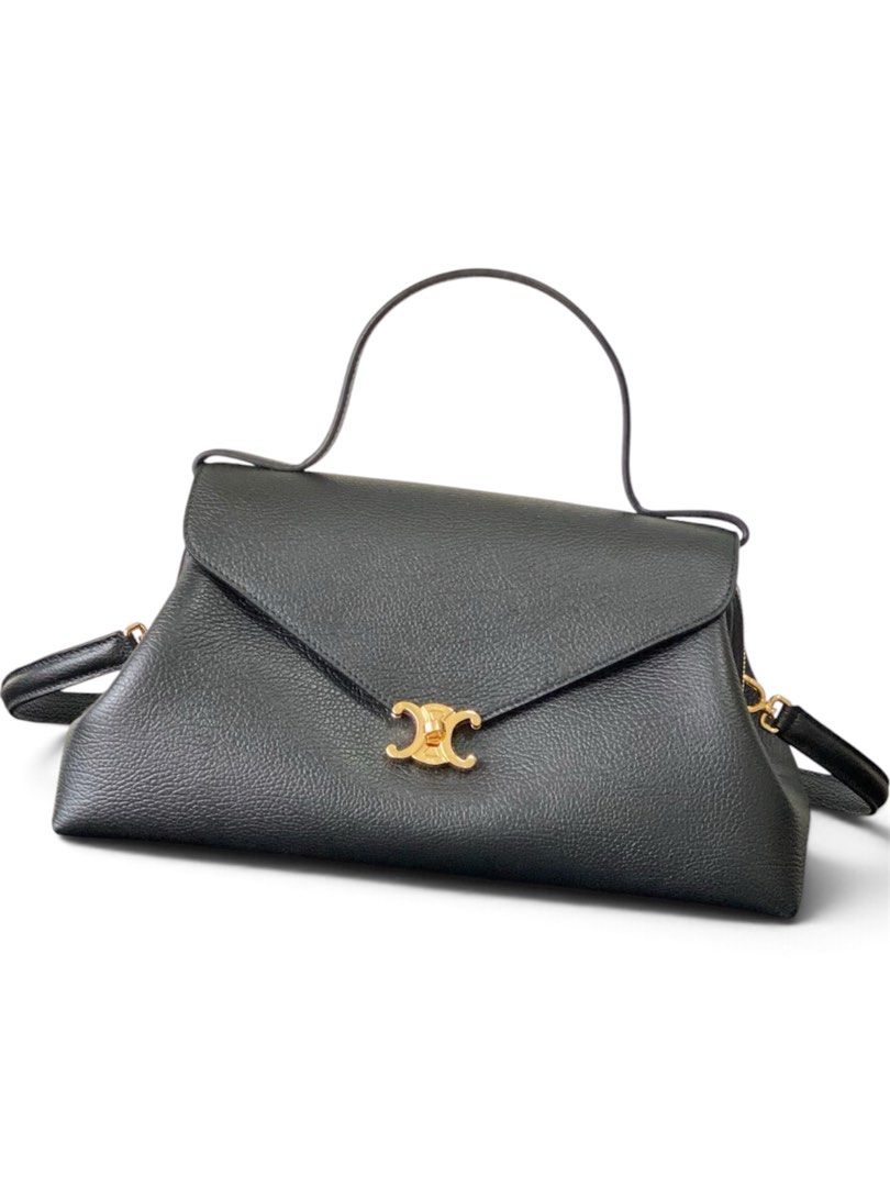 Celine 26 flair bag (Category: Luxury Bags & Wallets) located in Manila. Submitted by shoulderfashion (Listing ID 1463763311, Image 1). Description: 34*17*13cm .