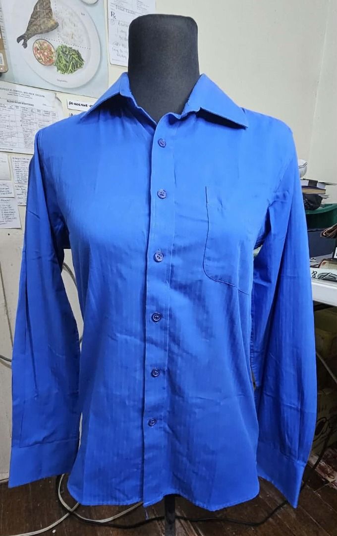 CEO Blue Long Sleeve Button Up Shirt Size 15 (Category: Formal Shirts) located in Manila. Submitted by mwnadala (Listing ID 1463922254, Image 3). Description: Color: Royal Blue Size: 15 Condition: Used Reason for Selling: Decluterring Meet Up Location: LRT 2 V. Mapa Station, Kalentong Market, 7 Eleven Amia Skies V. Mapa, Our Lady of Lourdes Hospital and surrounding areas Issues: None Features: - Features: Single chest pocket, subtle vertical stri