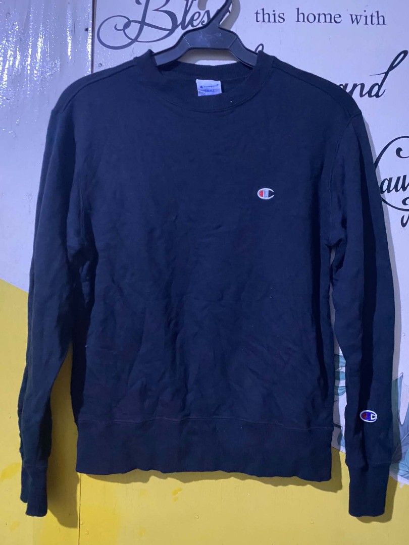 Champion Authentic American Athleticwear Sweatshirt - Small (Category: Coats, Jackets and Outerwear) located in Caloocan City. Submitted by vincefresn21903 (Listing ID 1463759513, Image 1). Description: - Authentic Champion Sweatshirt - Size: Small (S) - Style: Classic Crewneck - Material: American Athleticwear - Origin: Made in Cambodia - Perfect for: Casual wear.