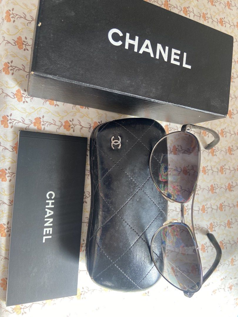 Chanel Aviator Sunglasses Polarized (Category: Sunglasses & Eyewear) located in Bacoor. Submitted by maybellescloset (Listing ID 1463750074, Image 2). Description: Original Chanel bought in Dubai Burjuman Mall RFS: not using anymore Price at 30,000Php Sell: 15,000Php comes with chanel card and box Payment: bpi or gcash Shipment: lbc - Authentic Chanel Aviator Sunglasses - Polarized Lenses for glare reduction - Comes with original box, case, and b