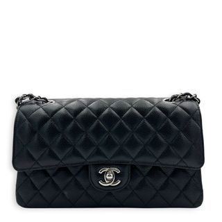 (Category: ) located in . Submitted by carousellluxury (Listing ID 1463821393, Image 1). Description: .