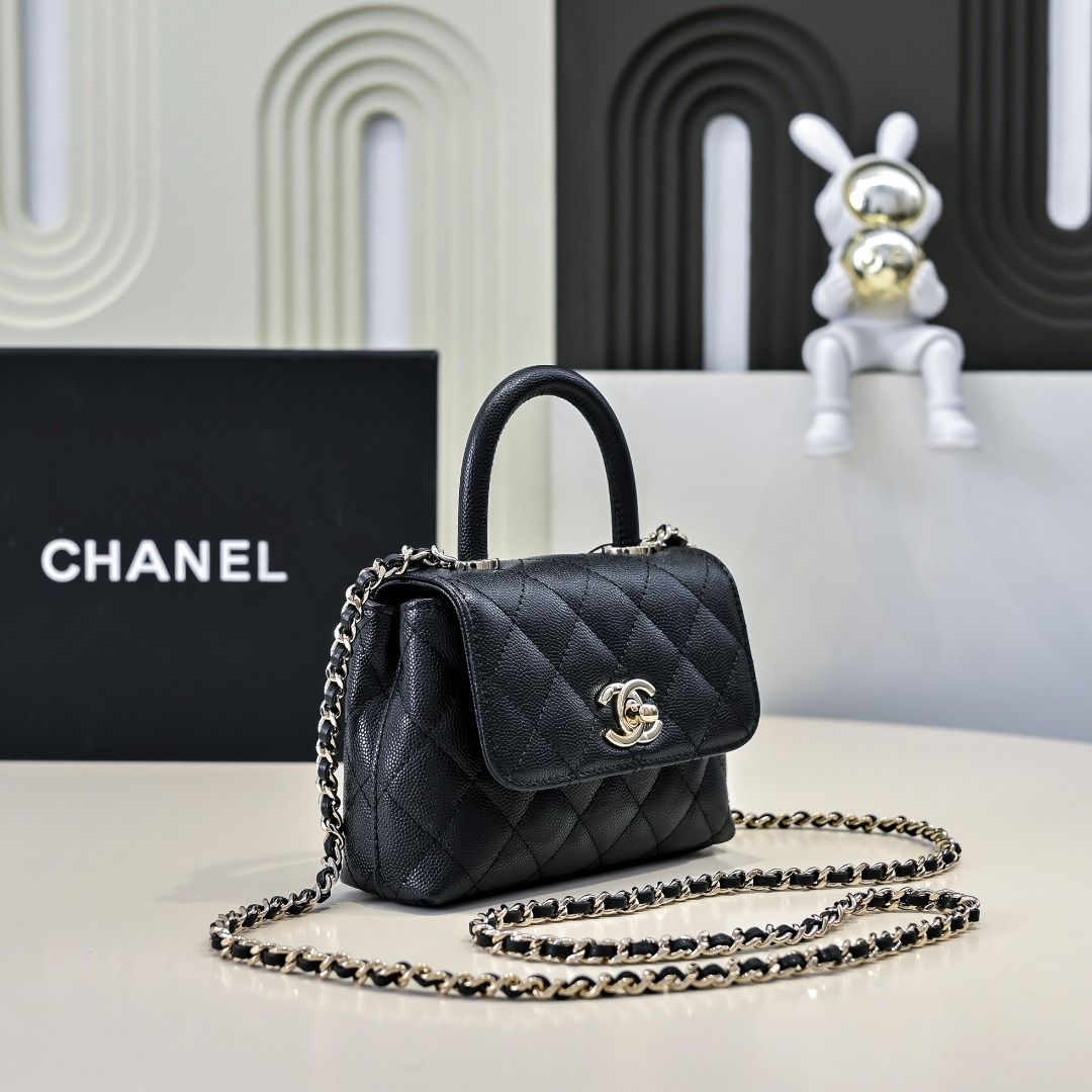 Chanel Mini Nano Caviar Bag (Category: Shoulder Bags) located in Quezon City. Submitted by saldyscuet44926 (Listing ID 1463814628, Image 3). Description: .