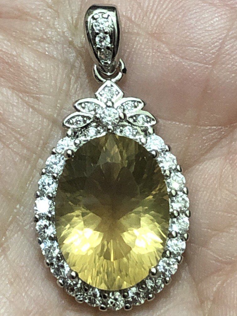 Charming Citrine Pendant (Category: Necklaces) located in Quezon City. Submitted by thestoreofhappinessph (Listing ID 1463843064, Image 2). Description: A wonderfully cut citrine with a unique dark hue to match you white gold chain MOPGCASH SHIPS VIA JNT NO COD.