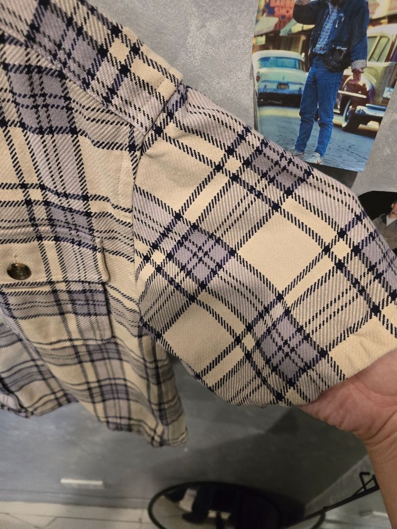 Checkered Boxy Crop Polo (Category: Tshirts & Polo Shirts ) located in Quezon City. Submitted by outofhabits_store (Listing ID 1463817434, Image 3). Description: Size: Medium Width: 21 inches Length: 22.5 inches Buy 2 items worth 600 pesos and get them for 1,000 Payment method: GCash Shipping options (shouldered by buyer): J&T 3-7 days, Lalamove or Grab within the day Location: Quezon City Please manage your expectations as this item is not brand