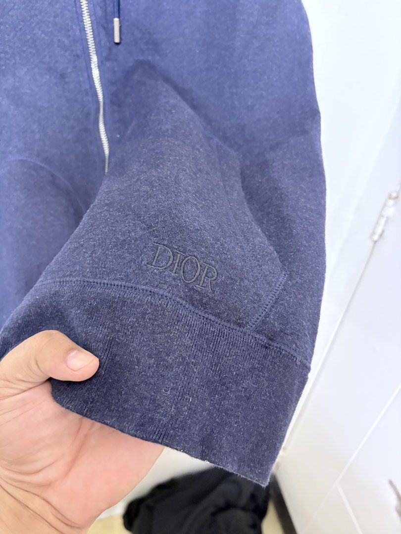 Christian dior fullzip hood (Category: Coats, Jackets and Outerwear) located in Iloilo. Submitted by ghettoriches_ (Listing ID 1463912859, Image 2). Description: DIOR fullzip hood Large 22x27 Like new No flaws.