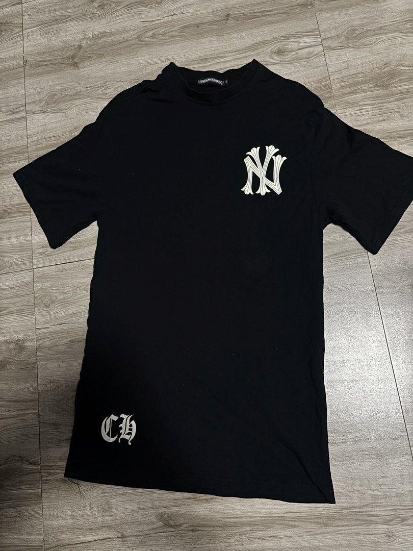 Chrome hearts (Category: Tshirts & Polo Shirts ) located in Cavite. Submitted by cesxyyylll (Listing ID 1463765670, Image 1). Description: Large size solid condition.