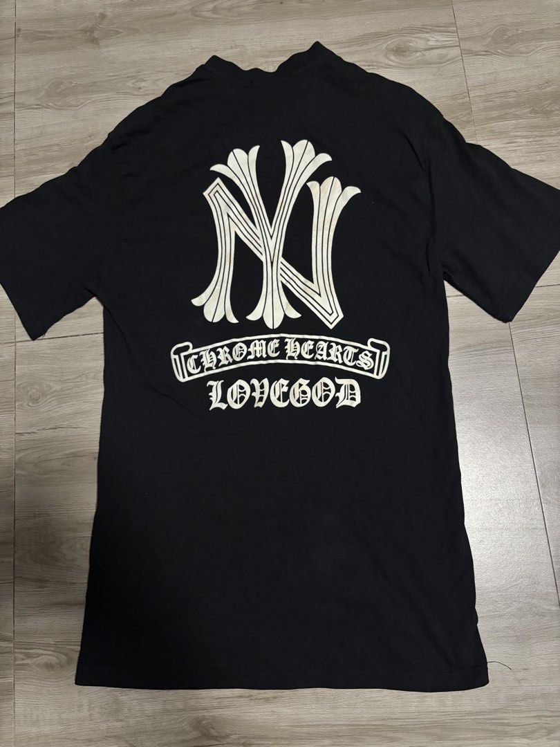 Chrome hearts (Category: Tshirts & Polo Shirts ) located in Cavite. Submitted by cesxyyylll (Listing ID 1463765670, Image 2). Description: Large size solid condition.