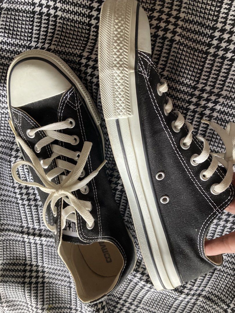 Chuck taylor all star 70’s low cut (Category: Sneakers) located in Angeles City. Submitted by jnwsurplus (Listing ID 1463773420, Image 3). Description: Plsss see pictures In very good condition Freeship na.