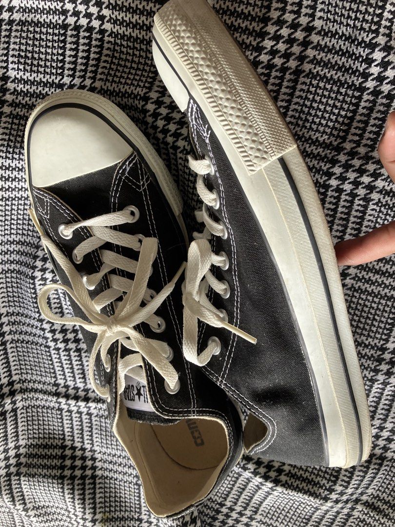 Chuck taylor all star 70’s low cut (Category: Sneakers) located in Angeles City. Submitted by jnwsurplus (Listing ID 1463773420, Image 2). Description: Plsss see pictures In very good condition Freeship na.