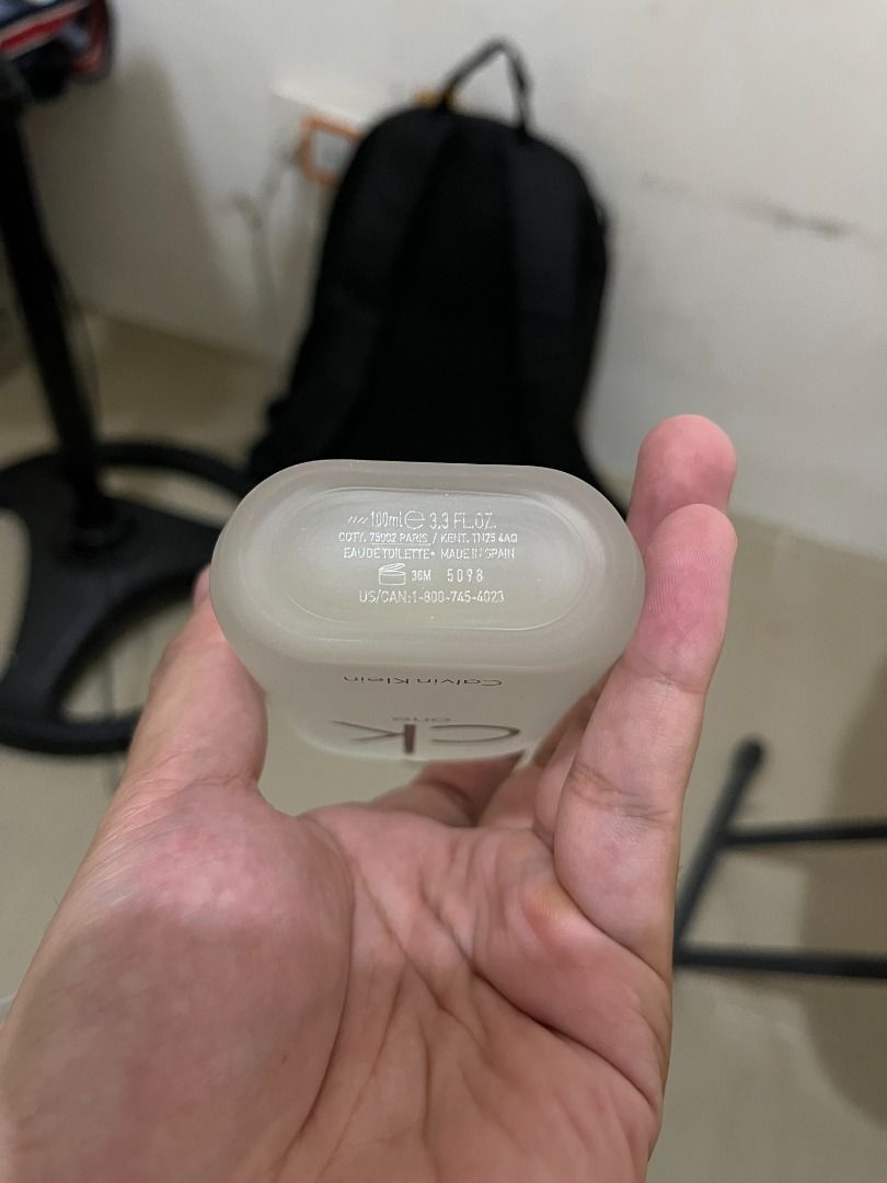 CK One EDT 100ml Unused (Category: Fragrance & Deodorants) located in Cebu City. Submitted by elijah.liston (Listing ID 1463913270, Image 2). Description: Calvin Klein CK One EDT 100ml — Brand New Brand new and unused Calvin Klein CK One Eau de Toilette 100ml A classic clean and fresh fragrance that works well for everyday use. Condition: Brand new / unused Size: 100ml Bottle is unused. What you see in the photos is what you will receive. 📍 Cebu