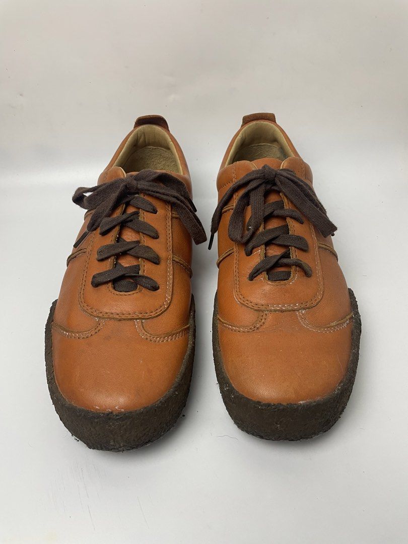 Clarks Brown Leather Sneakers (Category: Sneakers) located in Manila. Submitted by rdtp2 (Listing ID 1463749430, Image 2). Description: 28cm flaw jelly out sole is change color black good condition .