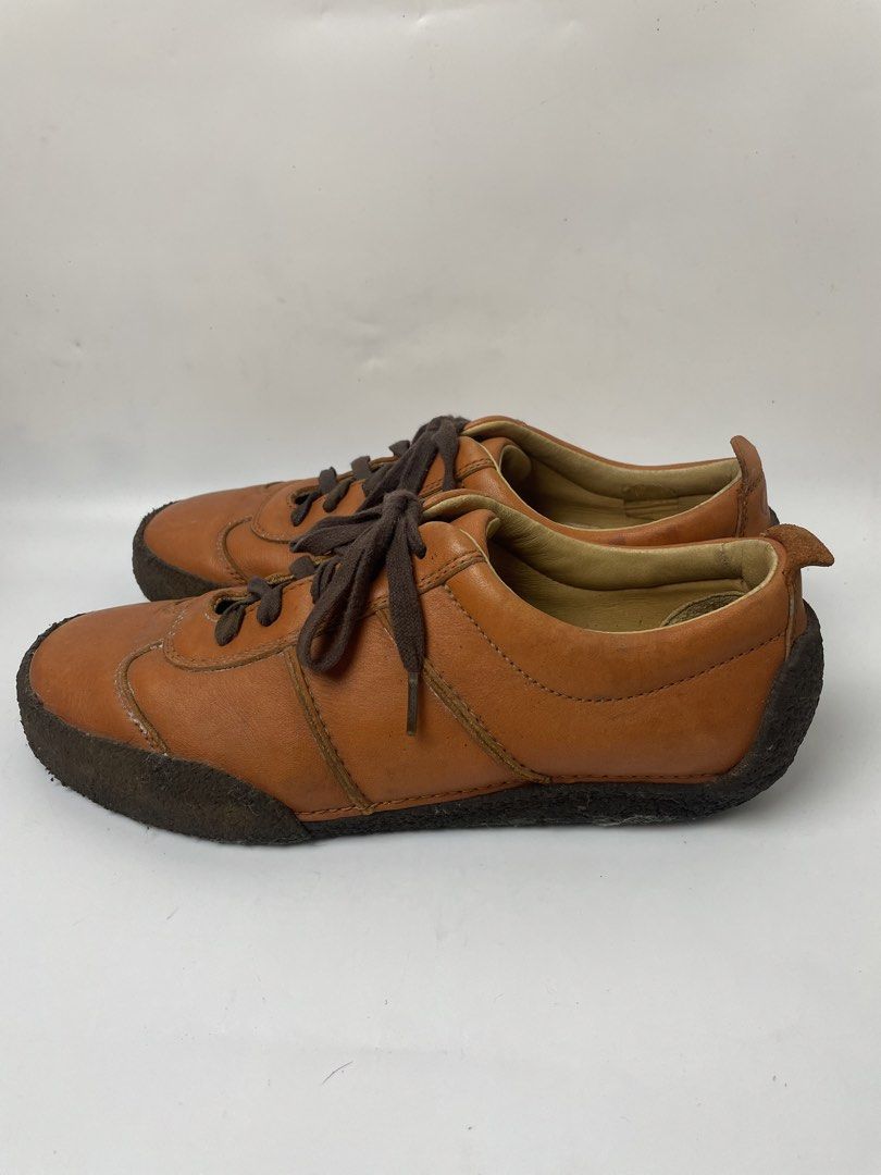 Clarks Brown Leather Sneakers (Category: Sneakers) located in Manila. Submitted by rdtp2 (Listing ID 1463749430, Image 3). Description: 28cm flaw jelly out sole is change color black good condition .