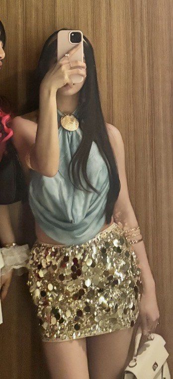 Cleopatra Halloween Costume (Category: Sets or Coordinates) located in Makati City. Submitted by riveraangel (Listing ID 1463922839, Image 2). Description: - 2 days rental :) - Bangle and earrings included - Once worn last Halloween 2026 - XXS to Small - Security deposit: 400 - Location: Makati.