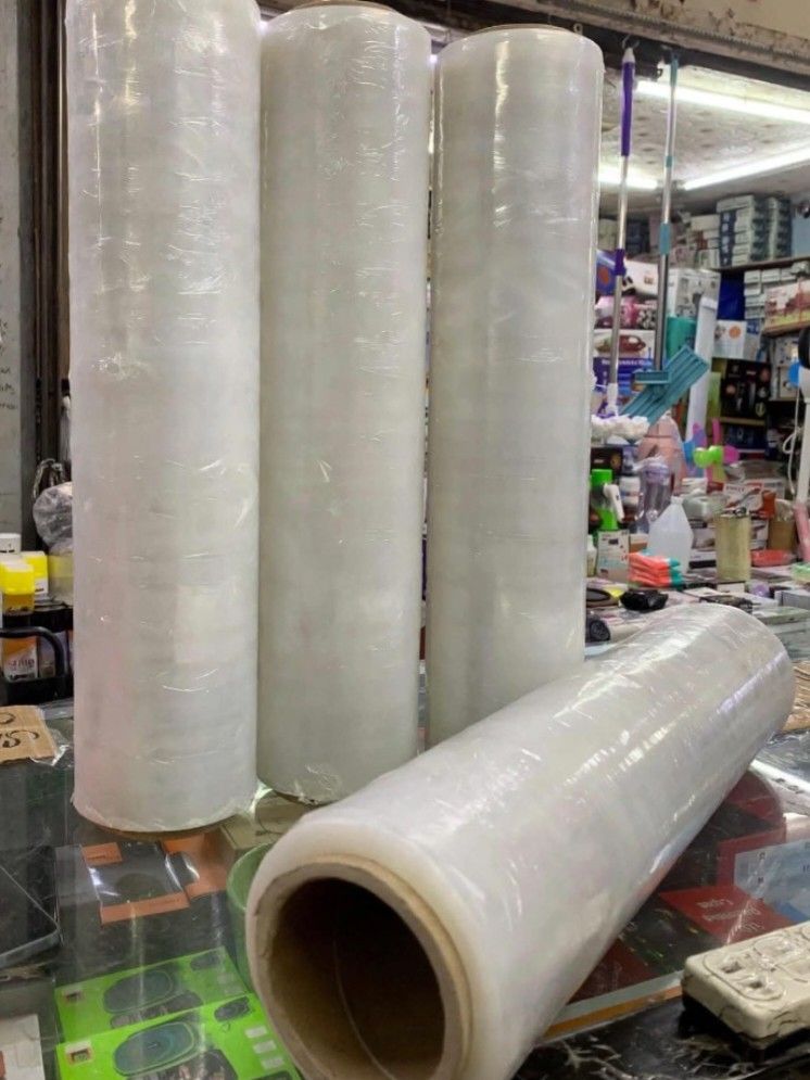 Cling wrap / Stretch film 50cm (Category: Other Stationery & Craft) located in Manila. Submitted by lyfrancois14 (Listing ID 1463759565, Image 1). Description: .