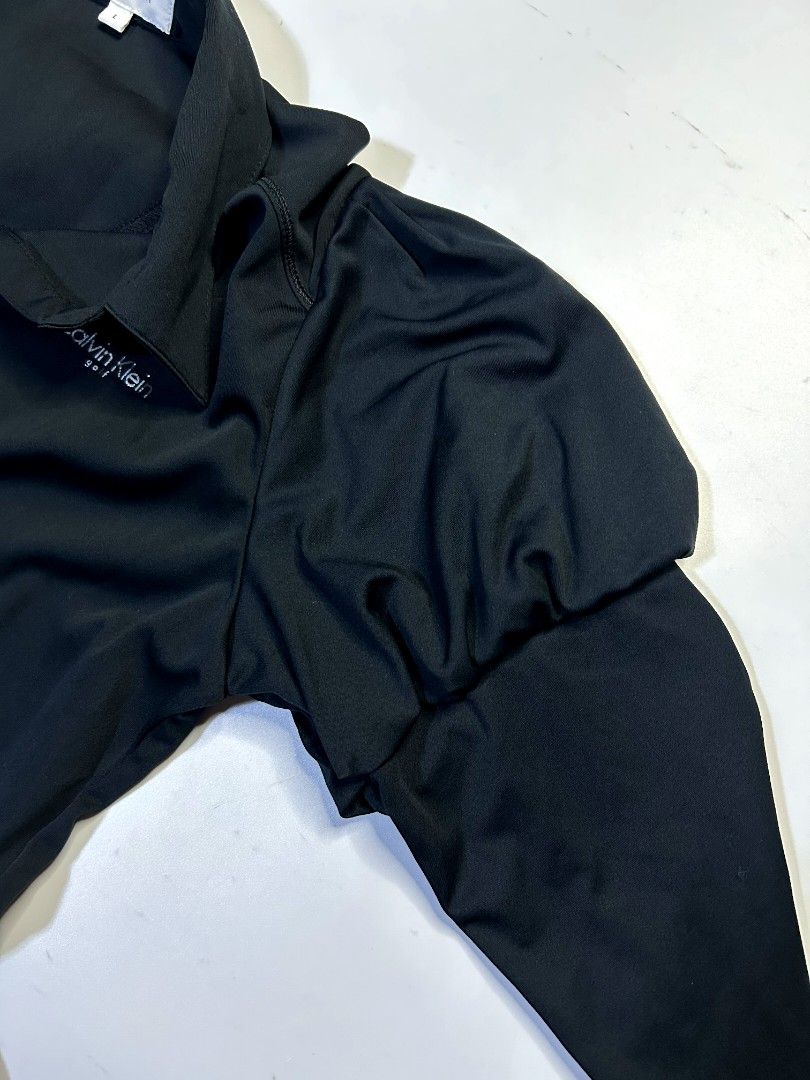 C*lvin Klein Golf Fitted Long-sleeve Top (Category: Longsleeves) located in Marikina City. Submitted by wearablearttt (Listing ID 1463931891, Image 3). Description: 𖨆 LAID FLAT MEASUREMENTS ‎L 24" ‎W 14-16.5".