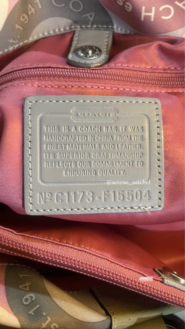 Coach (Category: Shoulder Bags) located in Valencia. Submitted by srn_stchl (Listing ID 1463923014, Image 3). Description: .