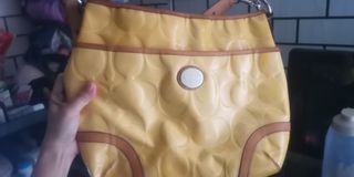 (Category: ) located in . Submitted by em_shop07 (Listing ID 1463768417, Image 1). Description: .