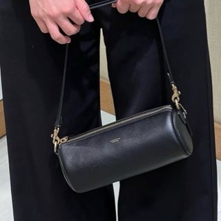 (Category: ) located in . Submitted by pshoppers. (Listing ID 1463829664, Image 1). Description: .