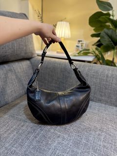 (Category: ) located in . Submitted by bagsistersph (Listing ID 1463898582, Image 1). Description: .