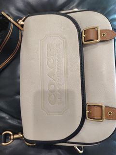 （分類：）位於 。 由 silenthorse_e41acb 提交（商品編號 1463796484，圖片 1）。簡介： 。