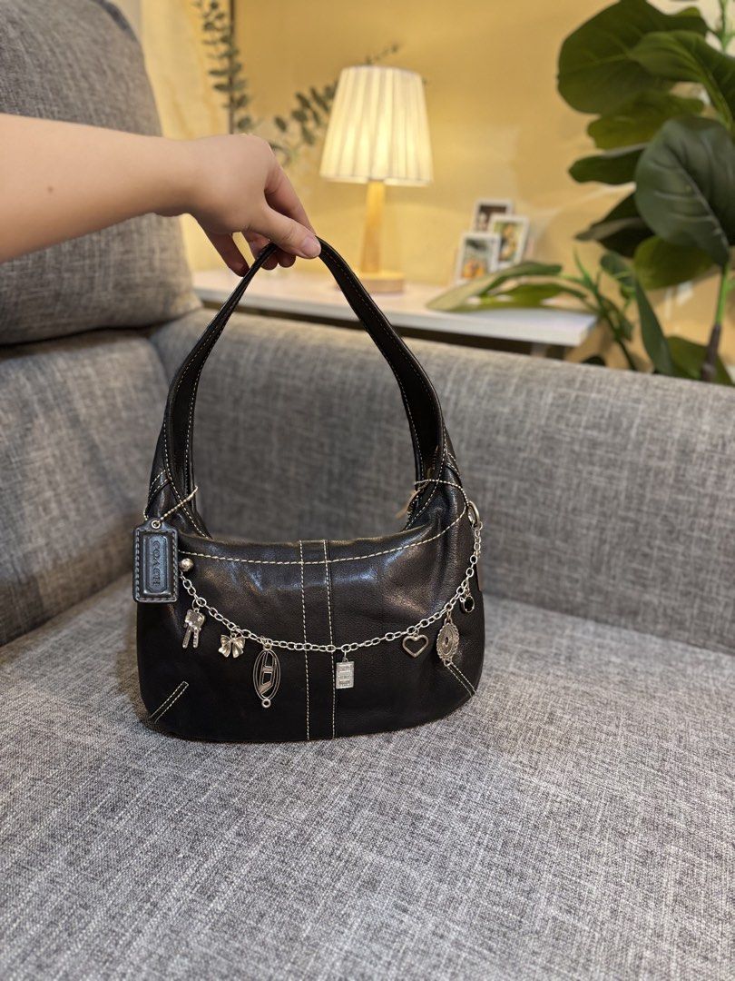 Coach mini ergo hobo vintage bag (Category: Shoulder Bags) located in Binangonan. Submitted by bagsistersph (Listing ID 1463900579, Image 1). Description: .
