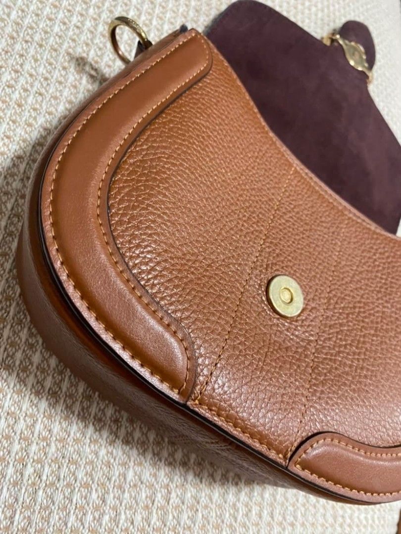 Coach Saddle Bag (Category: Shoulder Bags) located in Pasay City. Submitted by happywater.9e9c95 (Listing ID 1463890164, Image 2). Description: Preloved but good as new we ship via jnt & lalamove c/o buyer.