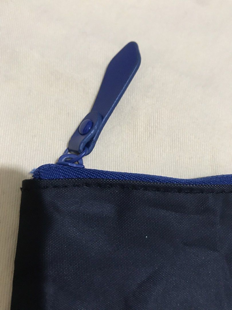 Cole haan american airlines (Category: Purses & Pouches) located in Balete No 2. Submitted by troyesybang (Listing ID 1463893481, Image 2). Description: Nylon pouch Bags orgnizers Noncontents Price 150 Hindi nkareseve sold ay available .