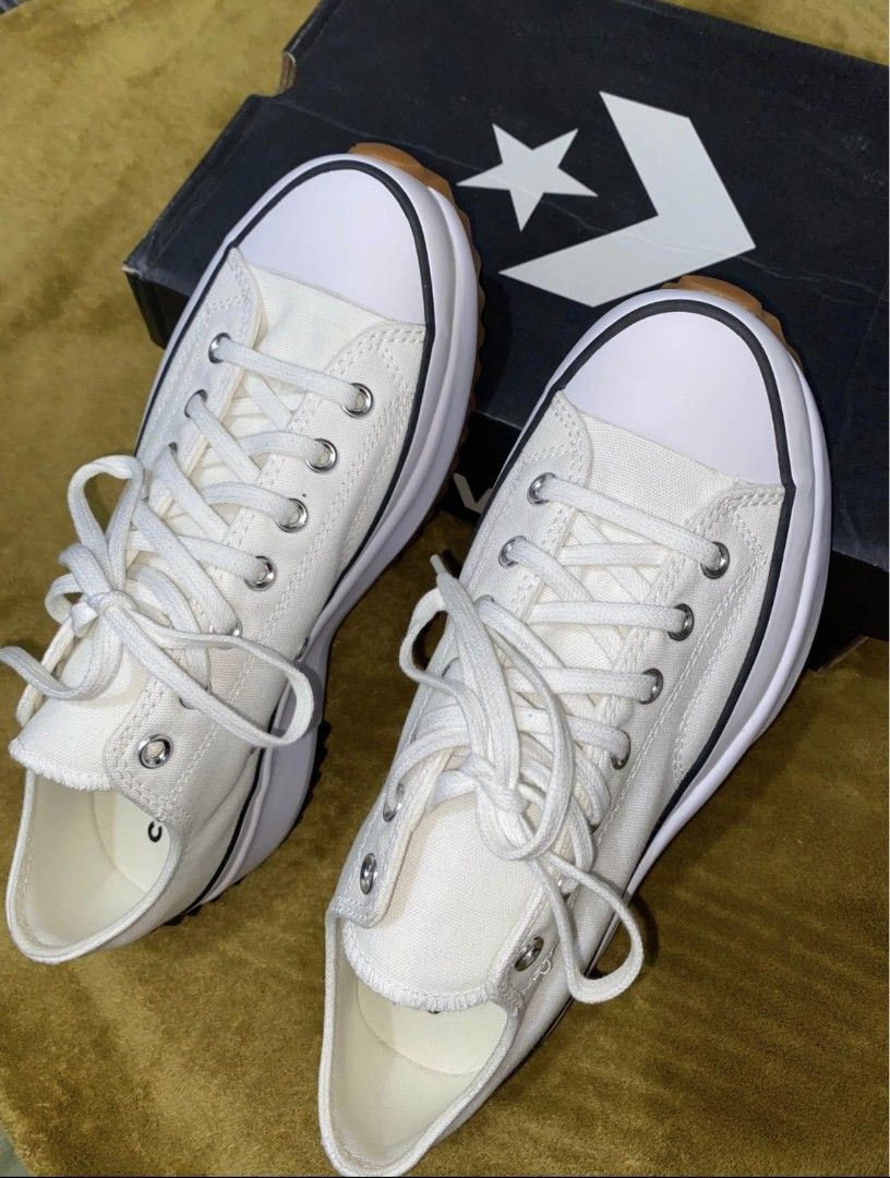 Converse run star (Category: Casual Shoes) located in Manila. Submitted by youngstone.5a72f1 (Listing ID 1463799763, Image 1). Description: .