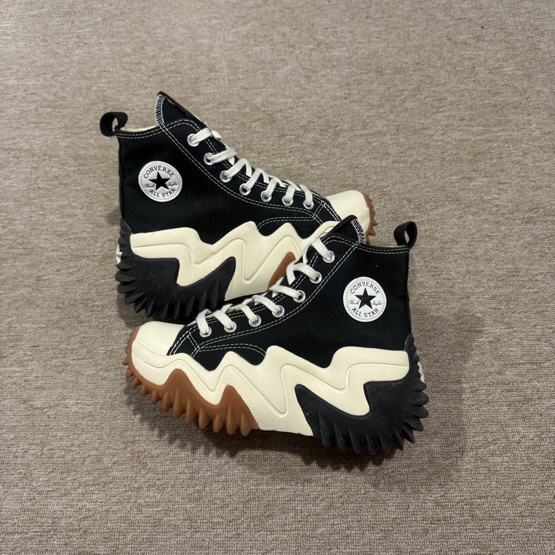 CONVERSE RUN STAR MOTION HI (Category: Sneakers) located in Cebu City. Submitted by cjayzuno04940 (Listing ID 1463930076, Image 1). Description: CONVERSE RUN STAR MOTION HI ORIGINAL✅ US WOMENS-6 EUR-37 CM-22.5 EXCELLENT CONDITION.