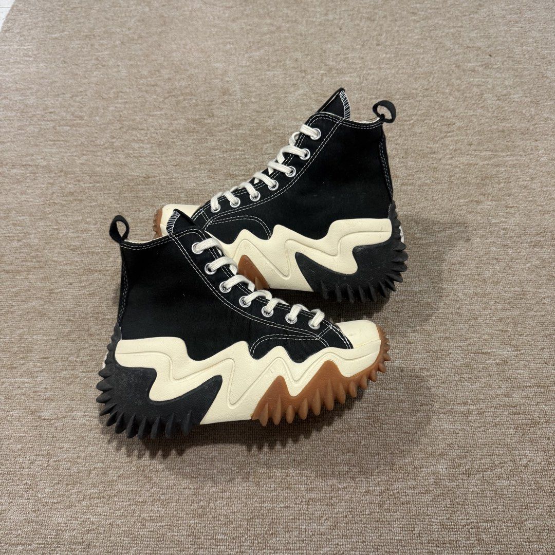 CONVERSE RUN STAR MOTION HI (Category: Sneakers) located in Cebu City. Submitted by cjayzuno04940 (Listing ID 1463930076, Image 3). Description: CONVERSE RUN STAR MOTION HI ORIGINAL✅ US WOMENS-6 EUR-37 CM-22.5 EXCELLENT CONDITION.