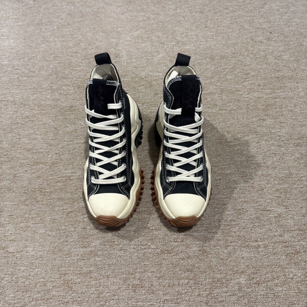 CONVERSE RUN STAR MOTION HI (Category: Sneakers) located in Cebu City. Submitted by cjayzuno04940 (Listing ID 1463930076, Image 2). Description: CONVERSE RUN STAR MOTION HI ORIGINAL✅ US WOMENS-6 EUR-37 CM-22.5 EXCELLENT CONDITION.