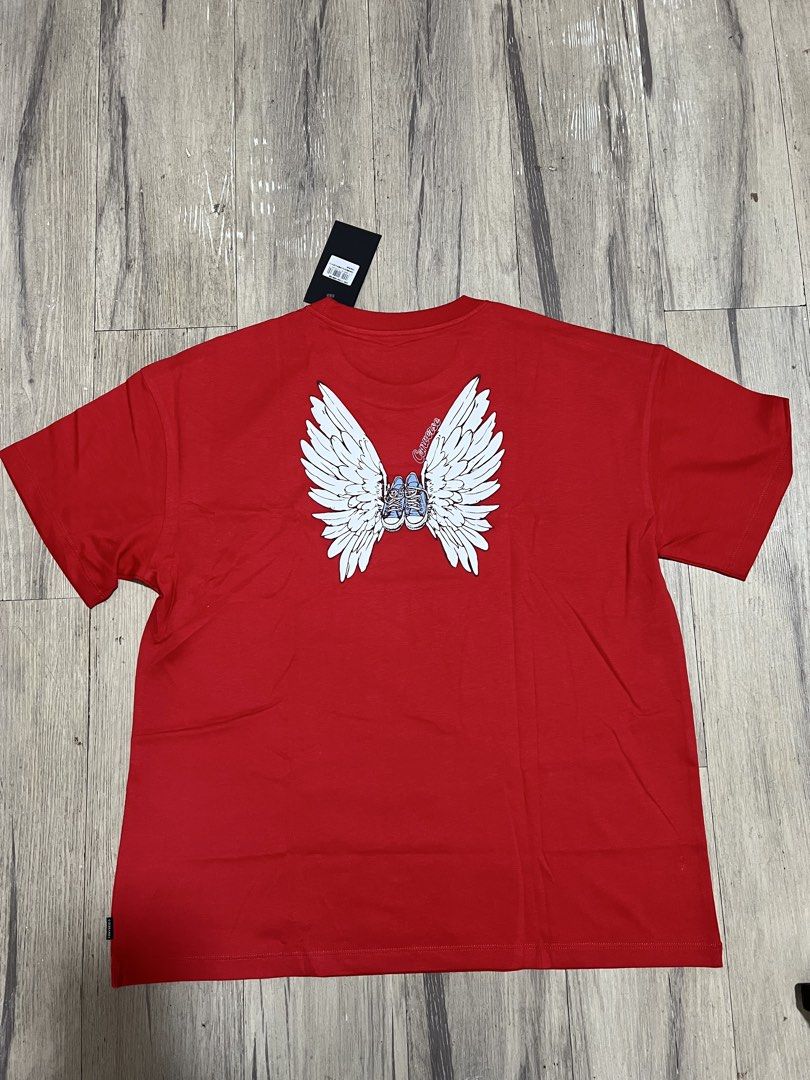 CONVERSE WOMENS SHIRT MEDIUM AND LARGE US SIZE (Category: Activewear) located in Baguio. Submitted by kyrawang22 (Listing ID 1463743376, Image 2). Description: .