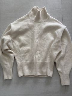 (Category: ) located in . Submitted by nanowardrobe (Listing ID 1463804190, Image 1). Description: .