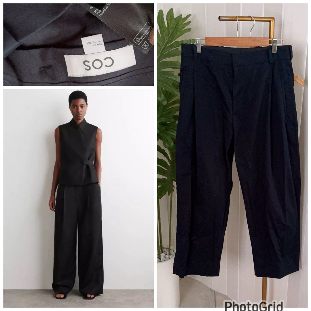 COS Wide leg trouser(navy blue) (Category: Other Bottoms) located in Cabanatuan. Submitted by boutiquelouise (Listing ID 1463837966, Image 1). Description: W-33 L-39.