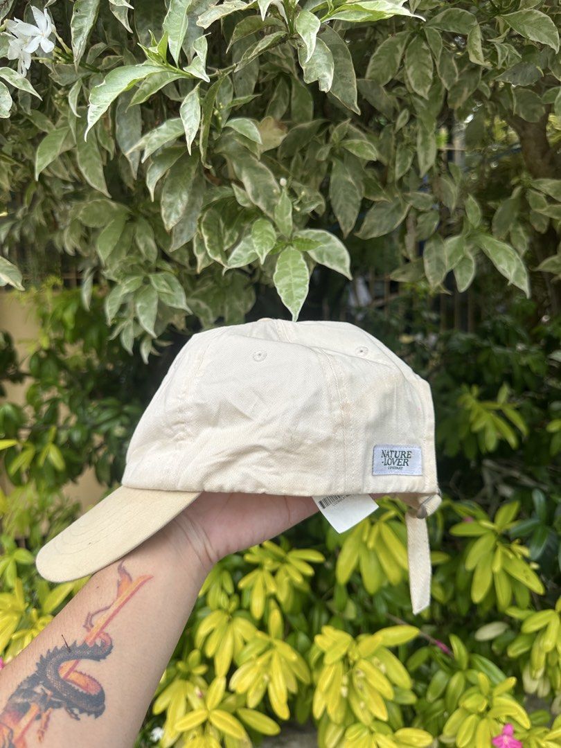 Covernat Nature Lover Cap Beige (Category: Caps & Hats) located in Bago City. Submitted by thekasproject (Listing ID 1463823301, Image 2). Description: - Beige cap by Covernat - Features 'Nature Lover' embroidery and a flower graphic - Adjustable strap at the back for a comfortable fit - Ideal for casual outfits.