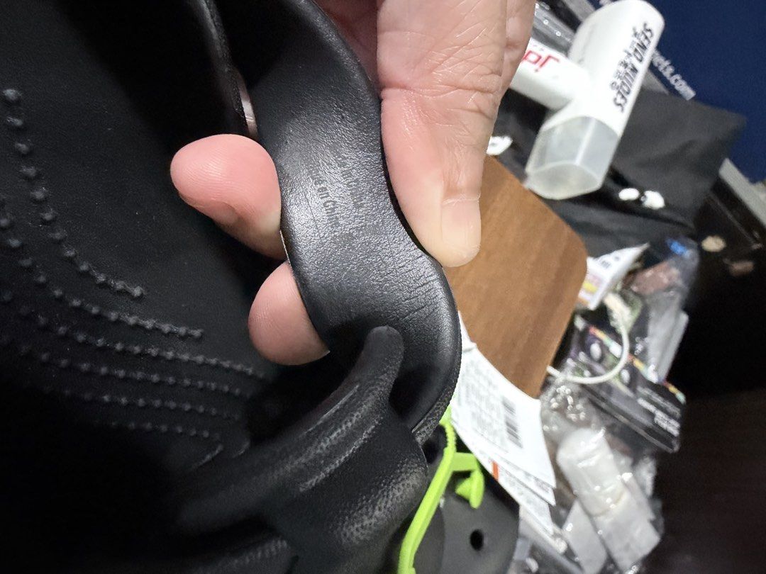 Crocs mary jane (Category: Sandals) located in Quezon City. Submitted by yivadshia10 (Listing ID 1463824077, Image 3). Description: 100% authentic from korea supplier pasabuy W7 but best fit w8 Rfs- wrong size (runs big).