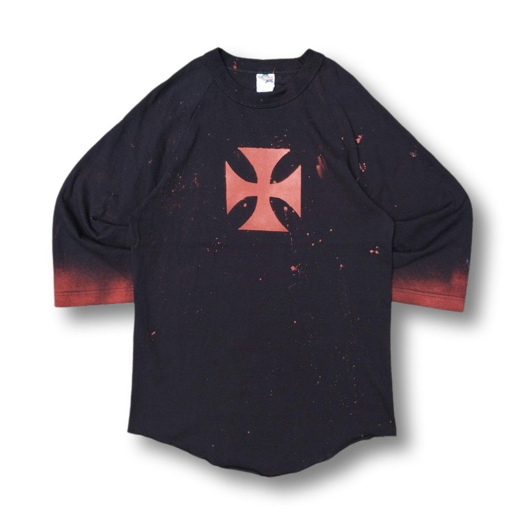 Crusader Cross Raglan Long Sleeve (Custom) (Category: Tshirts & Polo Shirts ) located in Cavite. Submitted by spinfits (Listing ID 1463767617, Image 2). Description: - Triple A tag - Bleached effect with splatter details on sleeves and hem - Unique distressed look - Ideal for casual wear Size: S-M (Width: 18") (Lenght: 27") INCHES Condition: (Like new) Color rate: 10/10 Issues: None 📩 DM for more inquiries..